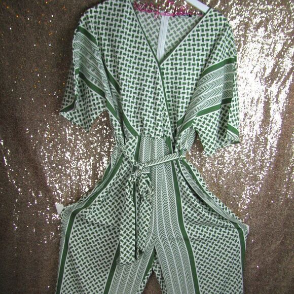 NWT BloomChic pantsuit jumpsuit - Picture 3 of 9